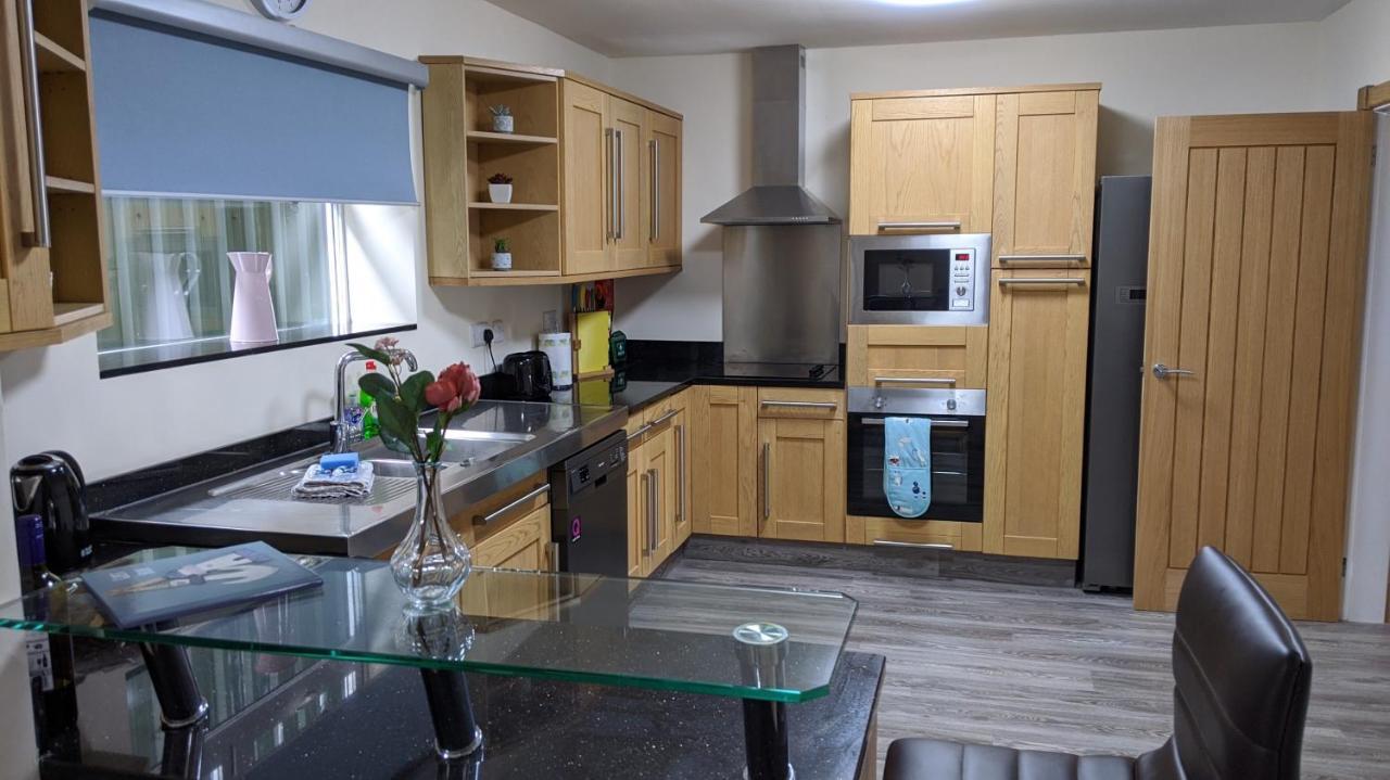 Glennydd House Villa Клангефни Екстериор снимка