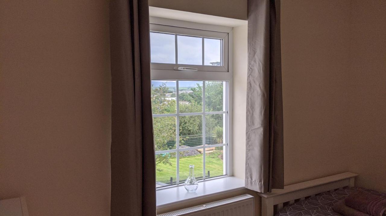 Glennydd House Villa Клангефни Екстериор снимка