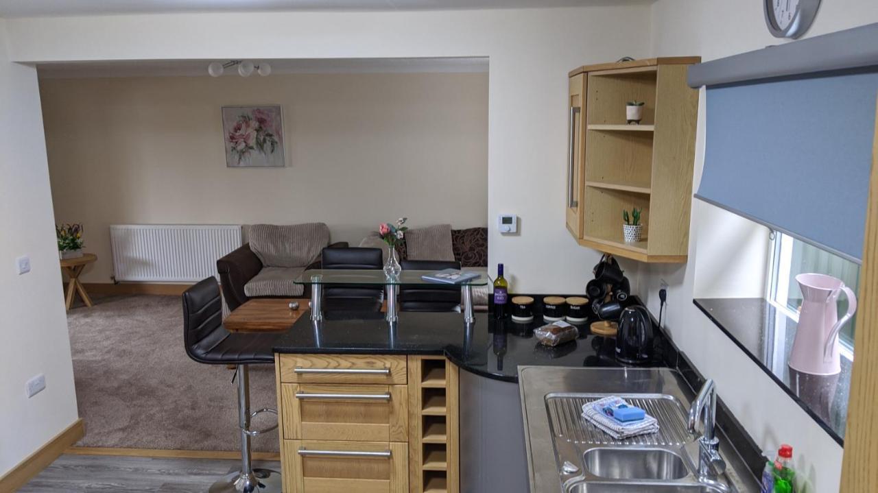 Glennydd House Villa Клангефни Екстериор снимка