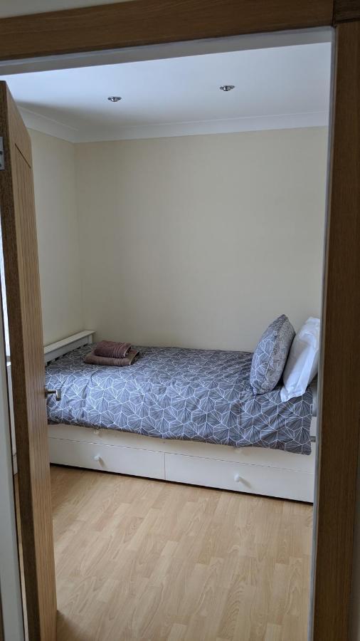 Glennydd House Villa Клангефни Екстериор снимка